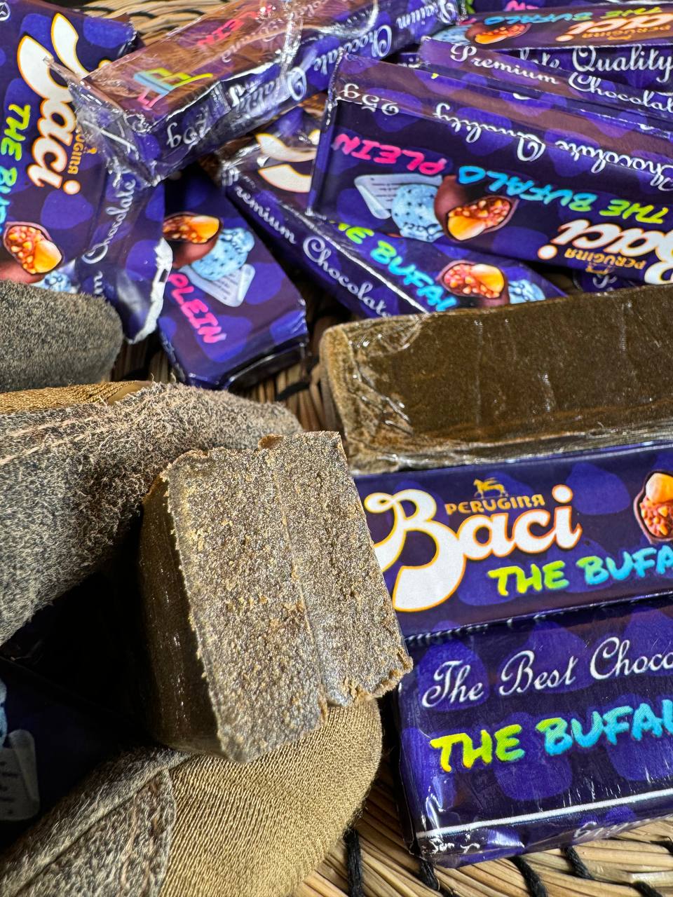 𝘽𝙪𝙛𝙖𝙡𝙤 𝙋𝙡𝙚𝙞𝙣 𝘽𝙖𝙘𝙞 𝙋𝙚𝙧𝙪𝙜𝙞𝙣𝙖 25𝙜𝙧 - 𝘾𝙝𝙚𝙧𝙧𝙮 𝙥𝙞𝙚